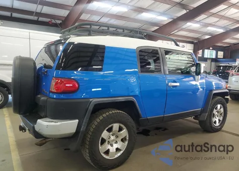 2007 Toyota Fj Cruiser z USA, uszkodzony, nr VIN JTEBU11F270018320